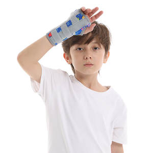 Penahan fiksasi pergelangan tangan bernapas dapat diatur, penahan tali pergelangan tangan untuk ketinggian dan penstabil pergelangan tangan jempol terowongan Karpal - Product Image 5