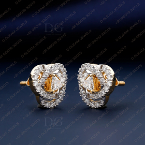 Boucles d'oreilles halo en argent avec moissanite taille triangle 1,40 CT, deux-en-un, pour fiançailles, mariage, anniversaire, fête, avec halo amovible - Product Image 5