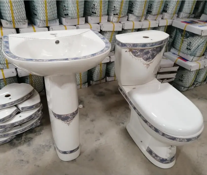 Giá rẻ hai mảnh nhà vệ sinh gốm với trang trí màu xanh cho thị trường Châu Phi