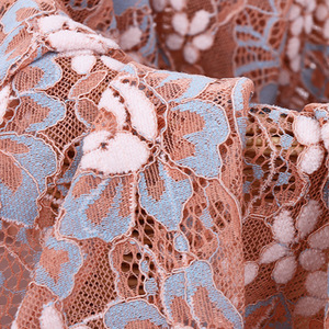 Ancho 150 cm de Nylon de algodón chenilla con cable 2 colores tela de encaje 3 D hueco dos tonos de malla de tela para el vestido de boda - Product Image 5