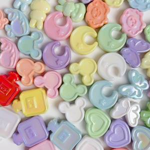 10 unids/bolsa de cuentas acrílicas de dibujos animados conejito corazón Perfume Diy cuerda para el pelo bolsa pluma pulsera espaciador cuentas para la fabricación de joyas de colores mezclados - Product Image 2