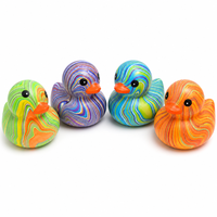 Jouet Squishy Canard Arc-en-ciel, Bec Orange, Motif Ondulé Coloré, Figurine Mignonne, Cadeau pour Enfants et Adultes, Article de Magasin de Nouveautés
