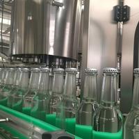 Machine de remplissage automatique de boissons gazeuses en bouteilles de verre, ligne de production isobare de boissons gazeuses