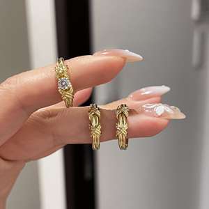 Boucles d'oreilles tendance en argent sterling S925, style vintage, petites et irrégulières, motif torsadé, pour femme - Product Image 3