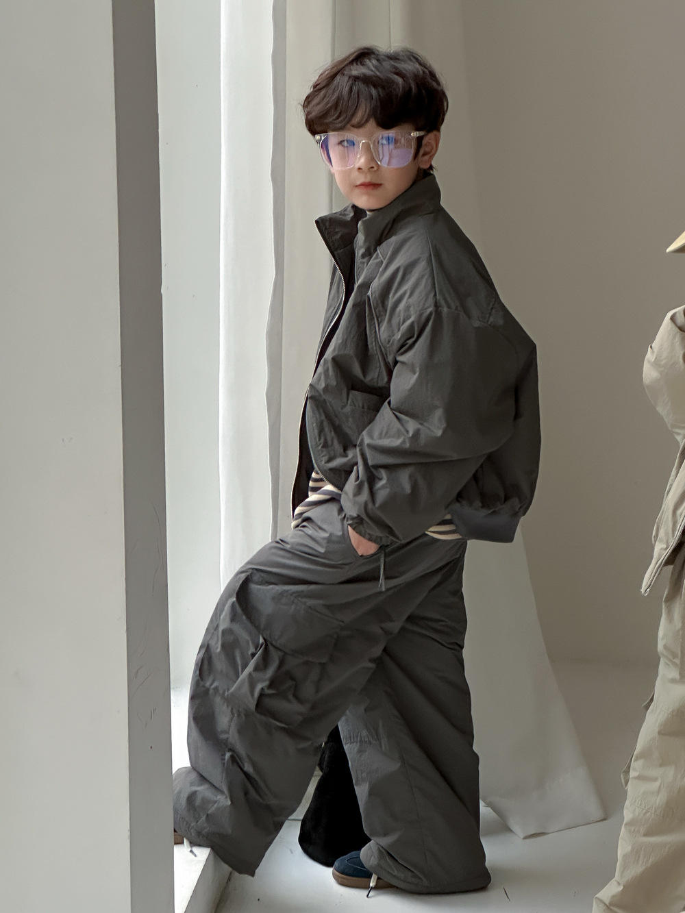 Thickened two-piece tooling set black gray