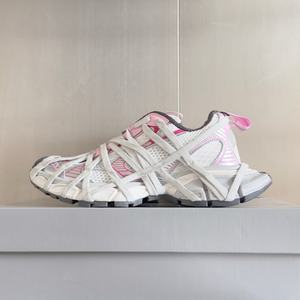 Chaussures de sport rétro à lacets de marque célèbre, effet usé, respirantes et confortables, adaptées aux hommes et aux femmes pour les sports de plein air - Product Image 5