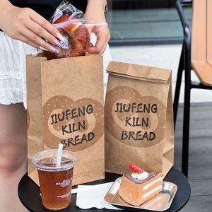Bolsas de Papel Kraft Personalizadas al por Mayor, Ecológicas, Estilo Clásico, Base Cuadrada, para Panadería y Pizza para Llevar - Product Image 3