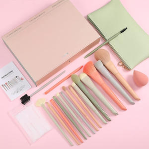 Maquillage Offre Spéciale 17 Pts liquide mat manche en bois étanche ensemble de pinceaux de maquillage sac de maquillage éponge usine professionnelle - Product Image 3