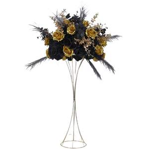 Composizione Floreale Artificiale di Rose Nere e <span class=keywords><strong>Oro</strong></span> con Piume per Matrimoni ed Eventi di Lusso, Vendita all'Ingrosso - Product Image 6