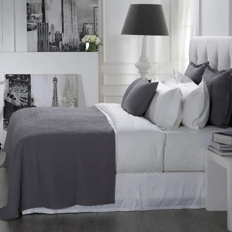 Set di biancheria da letto all'ingrosso Set di biancheria da letto in lino di lino a buon mercato Set di trapunte in cotone bianco 100% per Hotel
