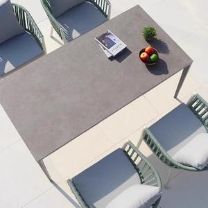 Conjunto de mesa y sillas de ratán para exteriores, 4 plazas, muebles de jardín de estilo contemporáneo, resistentes a la intemperie, juego de comedor para patio. - Product Image 3