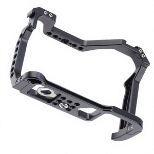 DMIDITIR Jaula de aluminio para cámara con soporte de zapata fría para A7M3/<span class=keywords><strong>A7III</strong></span>/A73/A7RIII/A7R3/A7II/A7S II/A7R II - Product Image 2