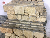 Pierre de parement décorative extérieure en travertin beige à effet de pierre naturelle empilée pour revêtement mural extérieur