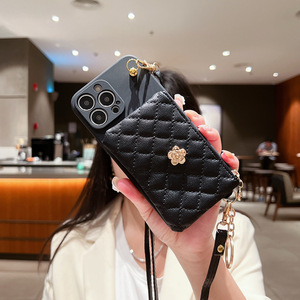 Funda de teléfono con cordón cruzado y cremallera de cuero de Camelia de lujo para Huawei Nova14 Y90 Y70 Honor 400 X9C X7A X6C, funda para mujer - Product Image 2