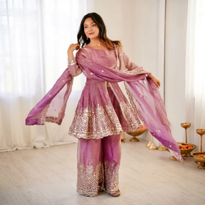 NOIIR PIGEON Salwar Kameez brodé violet pour femme, tenue traditionnelle indienne et pakistanaise pour mariage, coupe régulière, longueur standard - Product Image 1