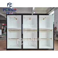 Vitrine d'exposition de vêtements élégante en bois de qualité supérieure, robuste, écologique, recyclable, avec logo personnalisé et éclairage LED, sur mesure