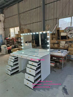 Yicheng Beauty Tables de toilette antiques très vendues avec miroir éclairé, table de maquillage à prix abordable