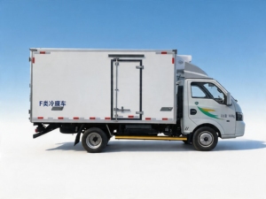 Camion frigorifique Dongfeng Tuyi CNG de 3,7 m - Product Image 4