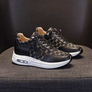 Baskets plates décontractées et élégantes pour femmes, respirantes en maille, avec design pieds nus et bout fermé - Product Image 6