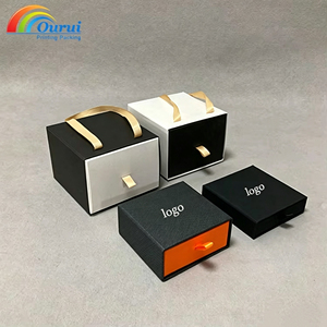 Boîtes et étuis à bijoux en papier personnalisés en gros, avec logo, boîte cadeau en papier personnalisée avec poignée pour emballage de parfum et de montres - Product Image 1