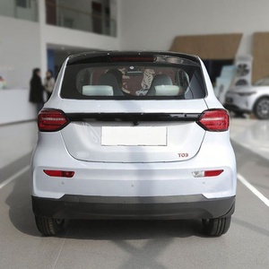 Venta Especial: Autos Eléctricos Leapmotor T03 de 5 Puertas y 4 Asientos para Taxi y Familia - Product Image 3