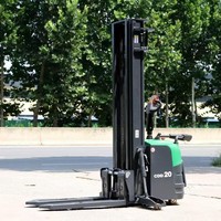Chariot élévateur à palettes électrique 2 tonnes avec batterie au plomb, pneus pleins en PU pour l'empilage de marchandises en usine
