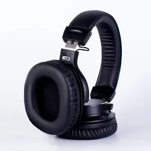 High-quality Studio Wired Headphones With Noise Isolation Earmuffs Suitable For DJ And Stage Performances.
