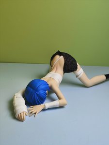Figura de <span class=keywords><strong>Anime</strong></span> de <span class=keywords><strong>Chica</strong></span> en Pose de Rodillas con Vendaje, Artículo Coleccionable para Adultos, Modelo Decorativo para el Hogar - Product Image 1