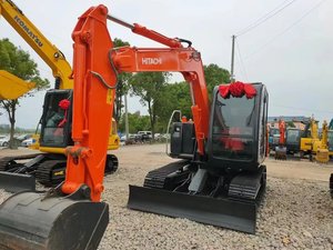 Mini excavadora usada de 7 toneladas Hitachi ZX70 EX70 con cuchilla, uso de máquina ZX70 original de Japón para el hogar, jardín - Product Image 2