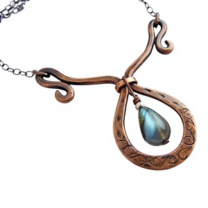 Unique Copper Necklace Featuring Artistic Design and Comfortable Fit for Everyday Jewelry Styling Needs - Product Image 1