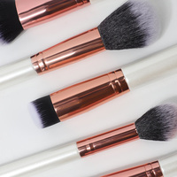 Pinceau de maquillage professionnel personnalisé de luxe marque privée de haute qualité 15pcs Powder Shadow Premium Pro Foundation Vegan