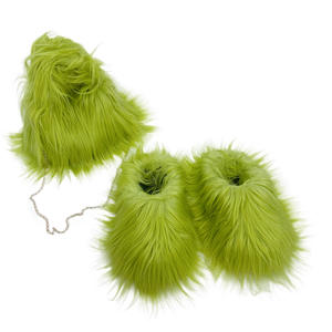 व्यस्त लड़की hs4694 जूते और बैग सेट आकार 45 हरे सफेद गुलाबी थोक महिला हैंडबैग फ्लुफी चप्पल मोंगोलियन नकली फर स्लाइड - Product Image 1