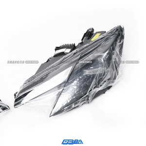 Feux avant LED automobiles en plastique PP de bonne qualité pour Ferrari 296 GTB OEM 957519 957520 - Product Image 5