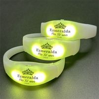 Bracelet LED en silicone ABS+silicone, clignotant, activé par le son, rythmique, pour la remise des diplômes, non toxique, pour adultes