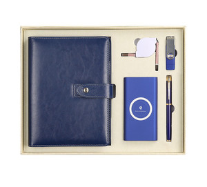 2025 Nuevas Ideas de productos Notebook Power Bank Pen Cable USB y juego de regalo de disco flash USB para padre, novio y hombres de negocios - Product Image 4