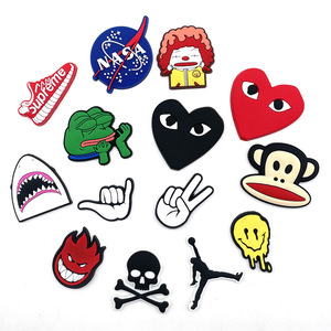 Hebillas de Goma para Zapatos con Diseños de Dibujos Animados, Modernas, Versátiles y Divertidas, con Diseños de Payaso y Tiburón, para Hombres y Mujeres - Product Image 1