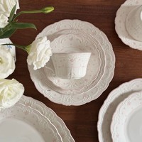 Assiette en céramique blanche gaufrée à motif floral bleu et blanc, style romantique français, compatible micro-ondes, pour mariage, dessert, salade, soupe