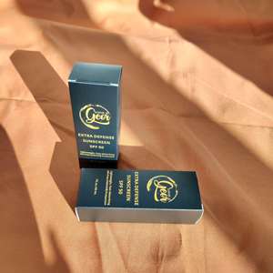 Cajas de Perfume y Cosméticos de Lujo en Negro Mate - Cajas Rígidas con Logotipo Impreso en Lámina Dorada para Cuidado de la Piel - Product Image 4