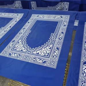 Tapis de prière de poche en gros-Tapis islamique Qibla de voyage léger, Tapis de prière portable avec logo personnalisé avec <span class=keywords><strong>boussole</strong></span> (quantité minimale de commande 100 pièces) - Product Image 5