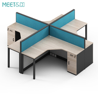 Poste de travail modulaire en bois personnalisé avec cloison de bureau convertible et design de panneaux pour ordinateur moderne