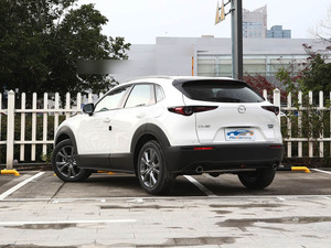 รถยนต์มาสด้า <span class=keywords><strong>CX</strong></span>-<span class=keywords><strong>30</strong></span> รุ่น Luxury Compact SUV ปี 2024 เครื่องยนต์เบนซิน 2.0 ลิตร เกียร์อัตโนมัติ 6 สปีด สำหรับการส่งออกและการเดินทางประจำวัน - Product Image 4