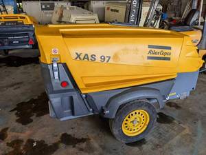 <span class=keywords><strong>Compresor</strong></span> <span class=keywords><strong>de</strong></span> <span class=keywords><strong>aire</strong></span> <span class=keywords><strong>de</strong></span> tornillo eléctrico Atlas Copco XA77E usado, portátil, a <span class=keywords><strong>precio</strong></span> competitivo, para maquinaria industrial - Product Image 4