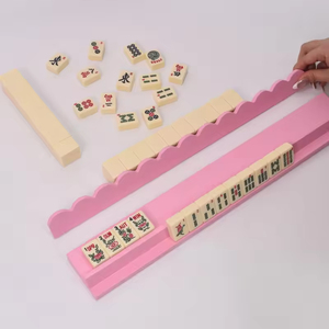 Regla americana de madera de 17 pulgadas para Mahjong con varilla de empuje integrada, regla de doble propósito para clasificación de cartas, estilo ondulado - Product Image 1