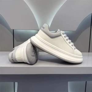 Zapatillas deportivas personalizadas de corte bajo para hombre y mujer, antideslizantes, de suela plana, ligeras, transpirables, modernas, de lona, para correr y caminar. - Product Image 4