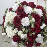 Benutzer definierte neue rote weiße Blume Reihe künstliche Seide Rose 60cm Blumen ball für Hochzeits feier Hintergrund Tisch dekoration