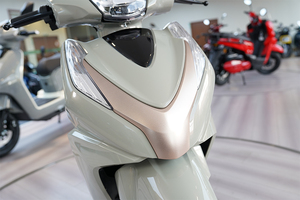 Moto électrique à deux roues CKD SKD 12 pouces 1100/1300W, vitesse de <span class=keywords><strong>60</strong></span> km/h, cyclomoteur électrique adulte à deux roues avec pédale - Product Image 4