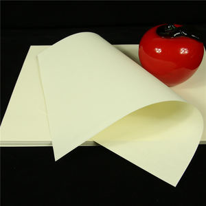 Alta blancura <span class=keywords><strong>50</strong></span> 65 120 180 300gsm 70gsm Papel sin madera Papel compensado Resma blanca Papel de embalaje - Product Image 4