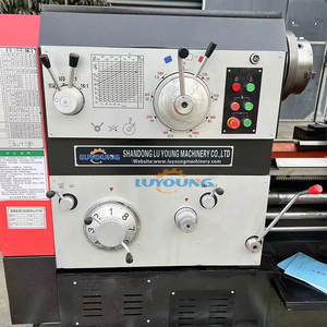 Tornio Manuale per Metalli MARCH EXPO CD6163, per Lavori Pesanti e Medi, con Banco Piatto da 1500mm e 2000mm - Product Image 4