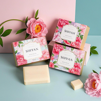 Saveur de fleurs dans un emballage personnalisé Vitamine E organique blanchissante Alpha arbutine naturelle Savon antibactérien pour éliminer les taches brunes