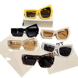 Gafas de Sol con Marco Cuadrado Irregular, Lentes a Prueba de Explosiones, Estilo Urbano, Gafas de Sol de Moda para Mujer - Product Image 5